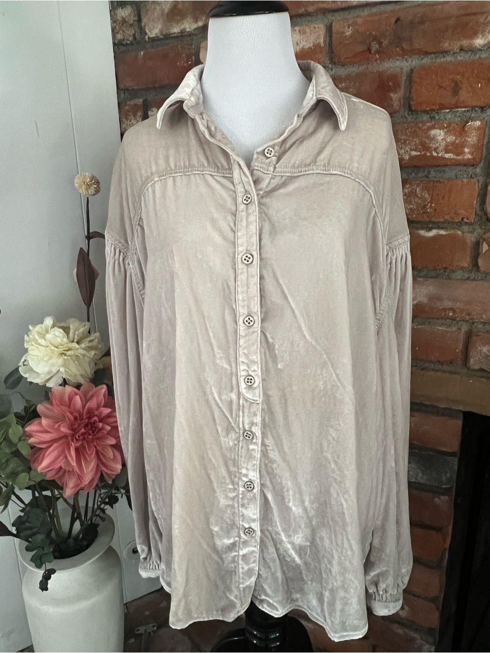 WE THE FREE PEOPLE LA Luna Velvet Button Down